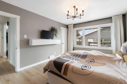 9828 Avalon Road Se, Calgary, AB - Indoor Photo Showing Bedroom
