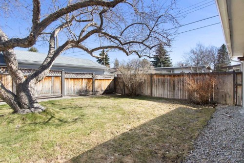 9828 Avalon Road Se, Calgary, AB - Outdoor