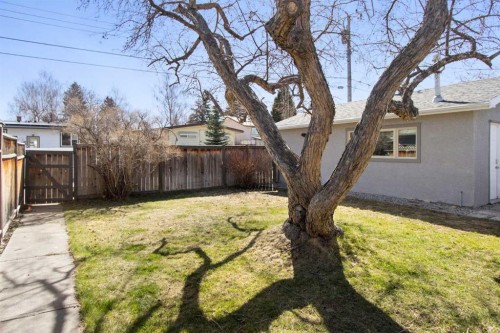 9828 Avalon Road Se, Calgary, AB - Outdoor