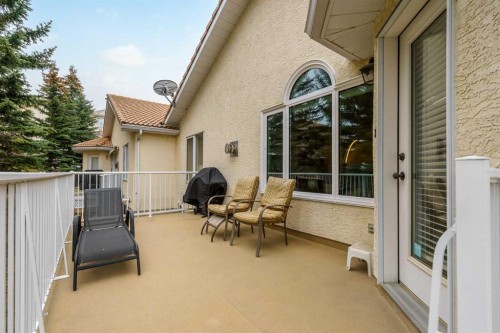 28 Hamptons Rise Nw, Calgary, AB - Outdoor With Exterior
