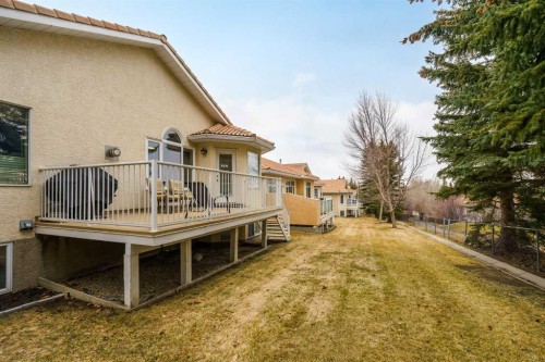 28 Hamptons Rise Nw, Calgary, AB - Outdoor With Deck Patio Veranda