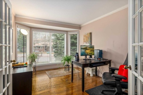 28 Hamptons Rise Nw, Calgary, AB - Indoor Photo Showing Office