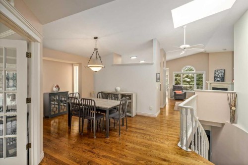 28 Hamptons Rise Nw, Calgary, AB - Indoor Photo Showing Dining Room