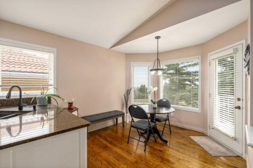 28 Hamptons Rise Nw, Calgary, AB - Indoor Photo Showing Dining Room