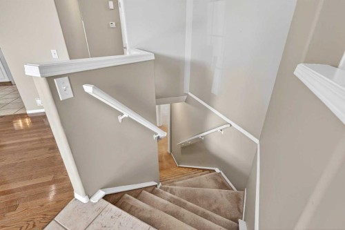 711 Diamond Court Se, Calgary, AB - Indoor Photo Showing Other Room