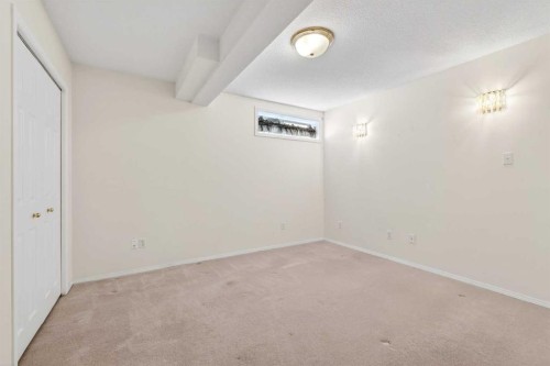 711 Diamond Court Se, Calgary, AB - Indoor Photo Showing Other Room