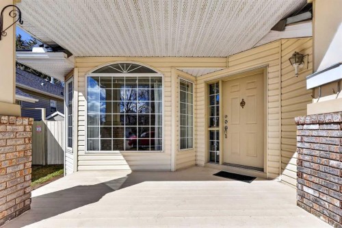 711 Diamond Court Se, Calgary, AB - Outdoor With Exterior