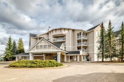223-305 1 Avenue NWAirdrie, AB T4B 2M5