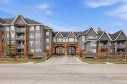 105-15 Everstone Drive SW Calgary, AB T2Y 5H5