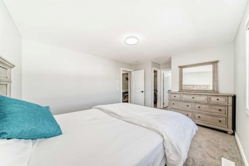 95 Cornerbrook Common Ne, Calgary, AB - Indoor Photo Showing Bedroom
