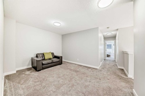 95 Cornerbrook Common Ne, Calgary, AB - Indoor Photo Showing Other Room