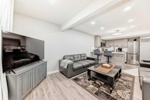 95 Cornerbrook Common Ne, Calgary, AB - Indoor Photo Showing Living Room