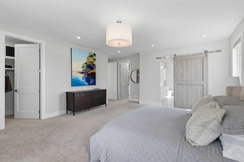 5927 34 Street Sw, Calgary, AB - Indoor Photo Showing Bedroom