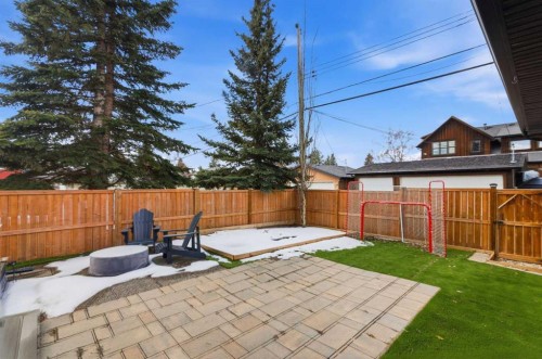 5927 34 Street Sw, Calgary, AB - Outdoor With Backyard