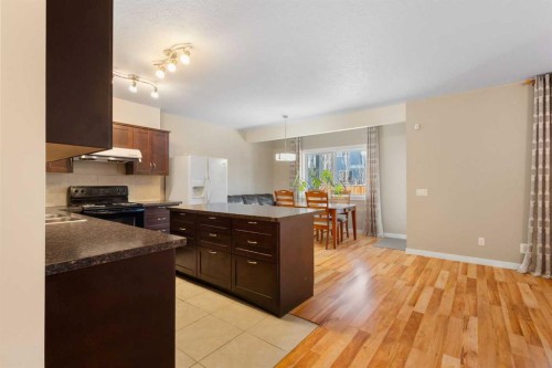 91 Panamount Common Nw, Calgary, AB - Indoor Photo Showing Kitchen