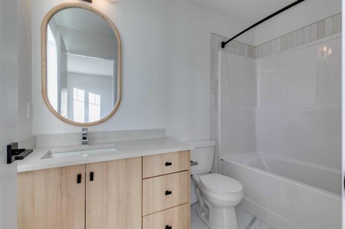 206 Greystone Boulevard, Cochrane, AB - Indoor Photo Showing Bathroom
