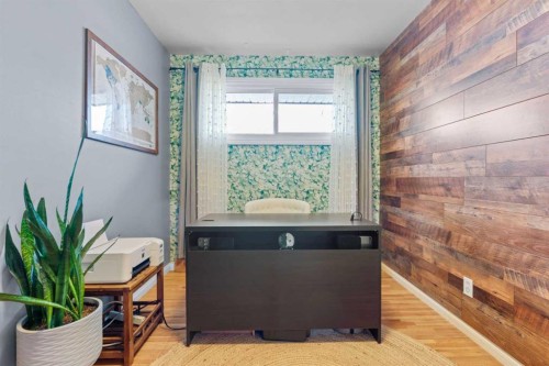 223 45 Street Sw, Calgary, AB - Indoor