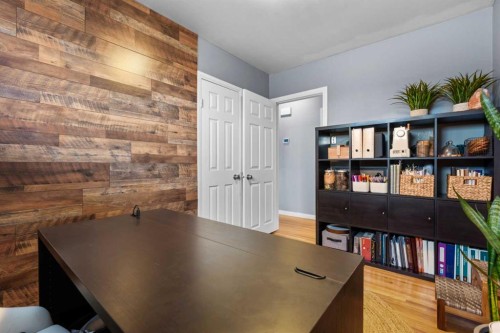 223 45 Street Sw, Calgary, AB - Indoor