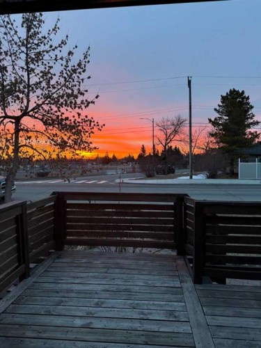 223 45 Street Sw, Calgary, AB - Outdoor With View