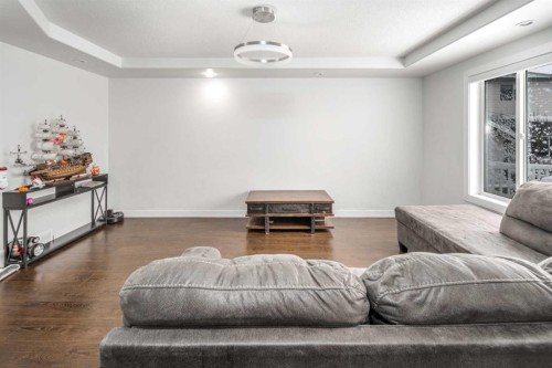 125 Coventry Crescent Ne, Calgary, AB - Indoor