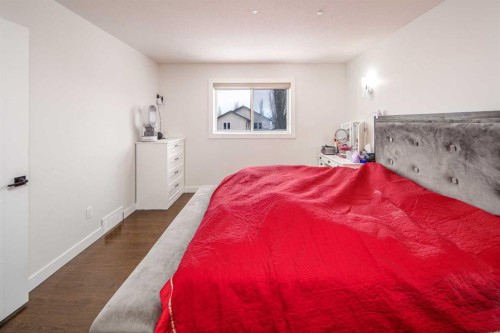 125 Coventry Crescent Ne, Calgary, AB - Indoor Photo Showing Bedroom