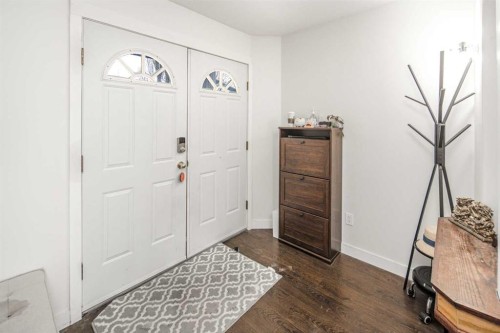 125 Coventry Crescent Ne, Calgary, AB - Indoor Photo Showing Other Room