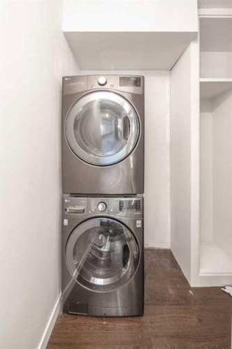 125 Coventry Crescent Ne, Calgary, AB - Indoor Photo Showing Laundry Room