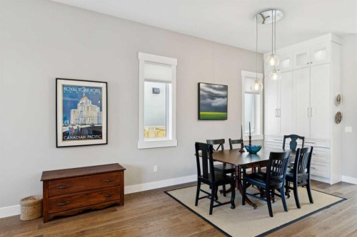 646 24 Avenue Nw, Calgary, AB - Indoor Photo Showing Dining Room