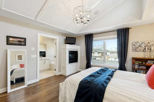 646 24 Avenue Nw, Calgary, AB - Indoor Photo Showing Bedroom