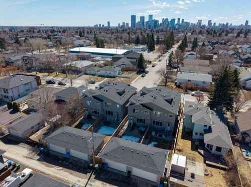 646 24 Avenue Nw, Calgary, AB - Outdoor With View
