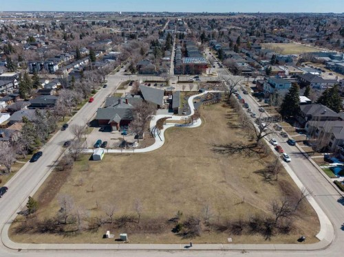 646 24 Avenue Nw, Calgary, AB - Outdoor With View