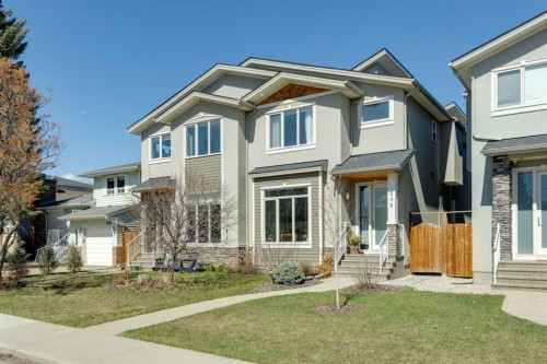 646 24 Avenue Nw, Calgary, AB - Outdoor With Facade