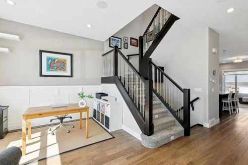 646 24 Avenue Nw, Calgary, AB - Indoor Photo Showing Other Room