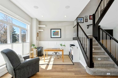 646 24 Avenue Nw, Calgary, AB - Indoor Photo Showing Other Room