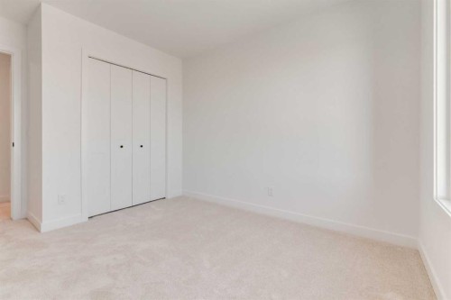 446 River Avenue, Cochrane, AB - Indoor Photo Showing Other Room