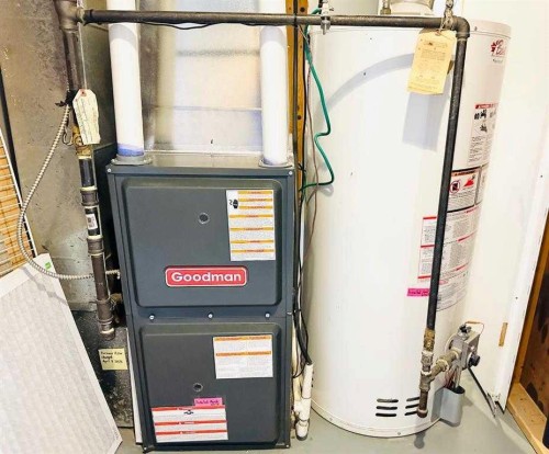 15 Pinecliff Close Ne, Calgary, AB - Indoor Photo Showing Basement