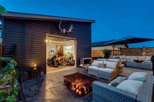 205 Copperpond Parade Se, Calgary, AB 