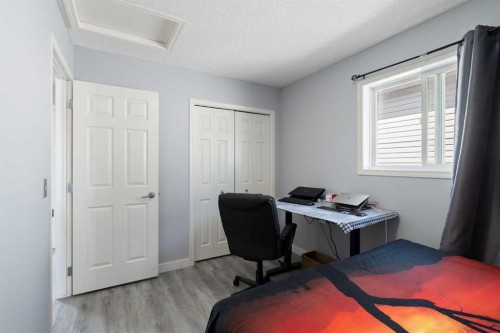 57 Bridlecrest Court Sw, Calgary, AB - Indoor