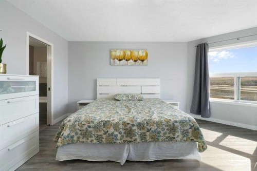 57 Bridlecrest Court Sw, Calgary, AB - Indoor Photo Showing Bedroom