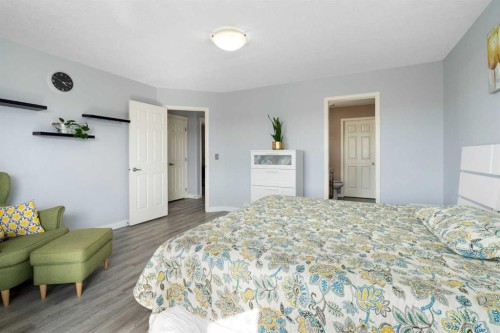 57 Bridlecrest Court Sw, Calgary, AB - Indoor Photo Showing Bedroom