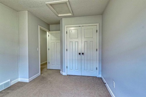 508-413 River Avenue, Cochrane, AB - Indoor