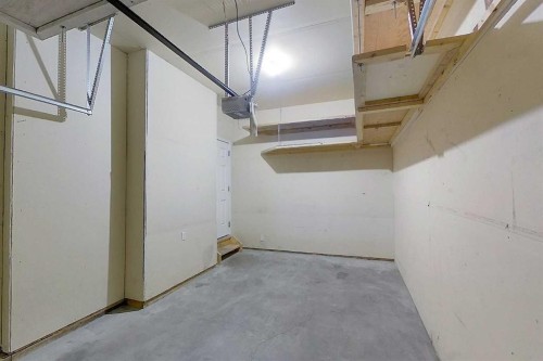508-413 River Avenue, Cochrane, AB - Indoor