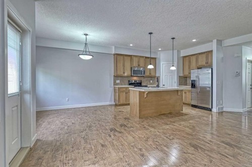 508-413 River Avenue, Cochrane, AB - Indoor Photo Showing Kitchen