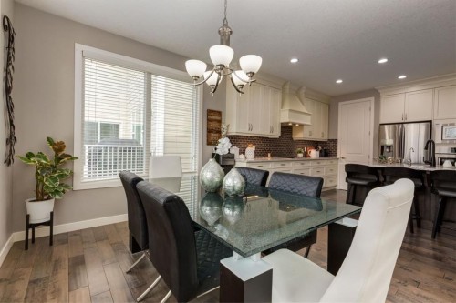 39 Cranbrook Crescent Se, Calgary, AB - Indoor Photo Showing Dining Room