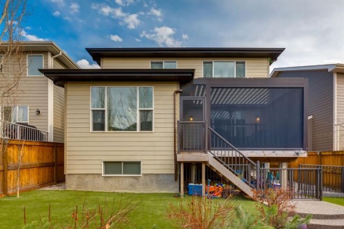 39 Cranbrook Crescent Se, Calgary, AB - Outdoor