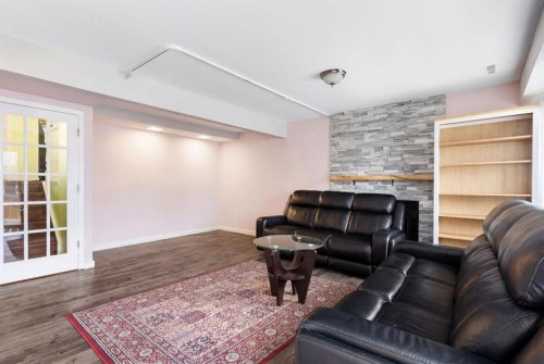 8 Hawkfield Crescent Nw, Calgary, AB - Indoor