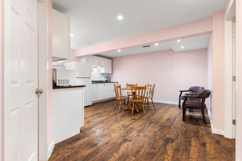 8 Hawkfield Crescent Nw, Calgary, AB - Indoor