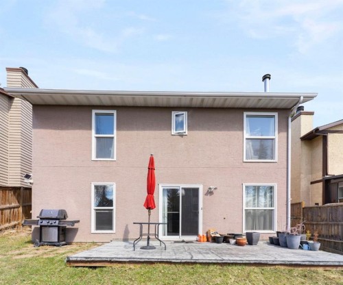 8 Hawkfield Crescent Nw, Calgary, AB - Outdoor With Exterior