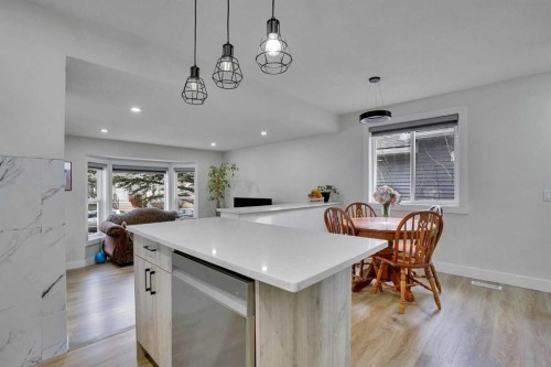 51 Taraglen Road Ne, Calgary, AB - Indoor