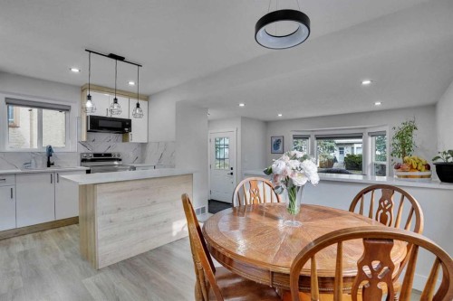 51 Taraglen Road Ne, Calgary, AB - Indoor